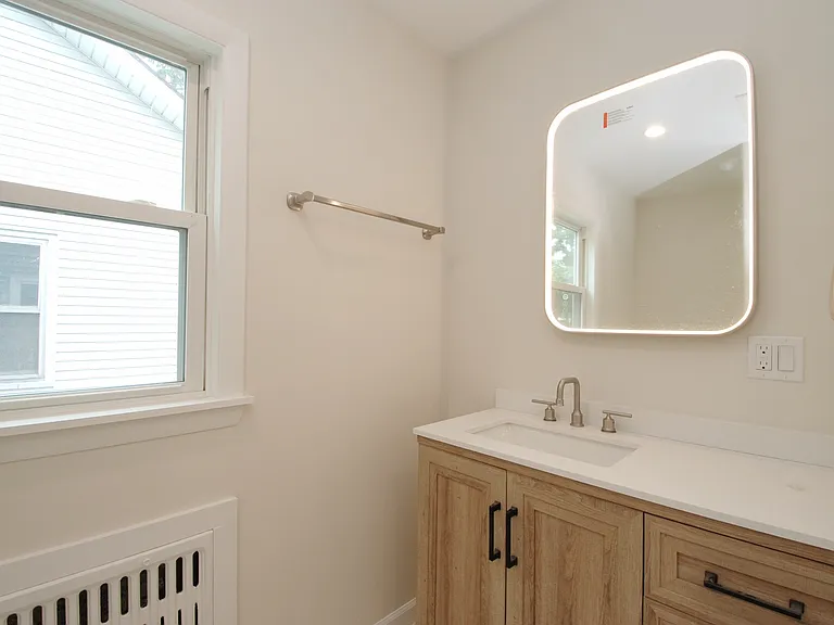 306 Courtland Ave #1 — Photo 11