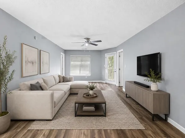 1431 Collegiate Cir APT 303, Raleigh, NC 27606