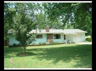 416 E McCormick St, Prairie Grove, AR 72753