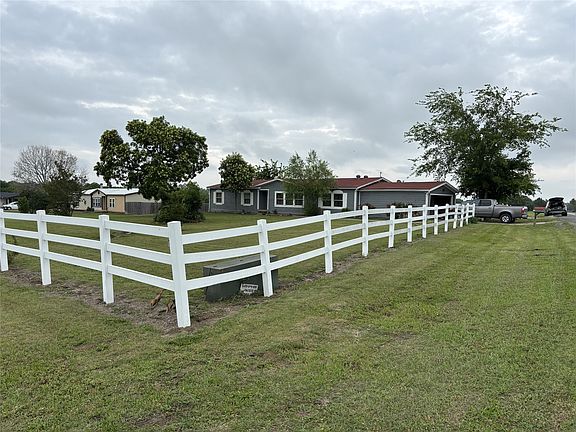 2nd image of 1760 County Road 2277