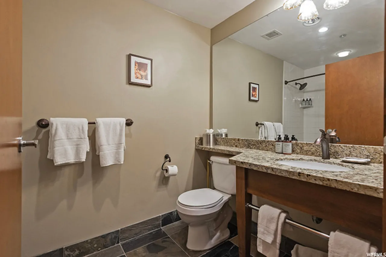 Studio, 445 sqft, $1,495 — Photo 3