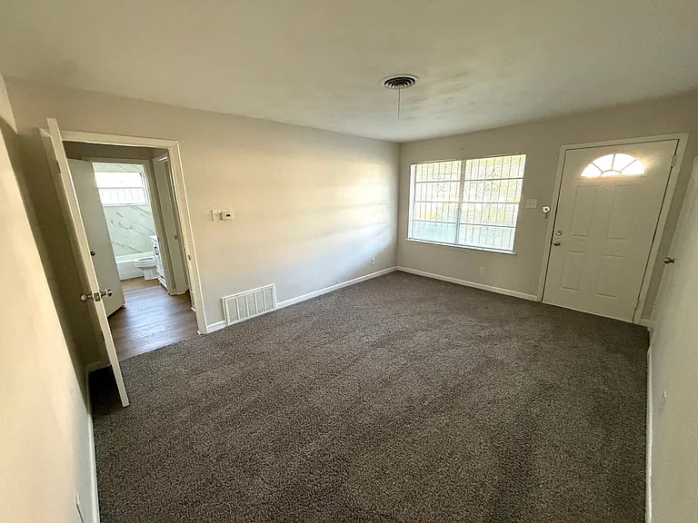7842 Overridge Dr — Photo 3