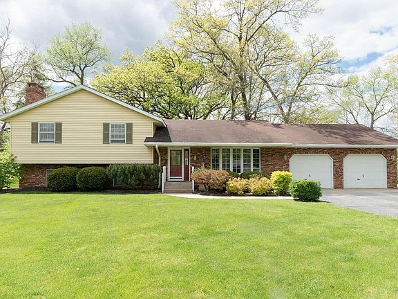 4th image of 10594 Grover Oaks Rd