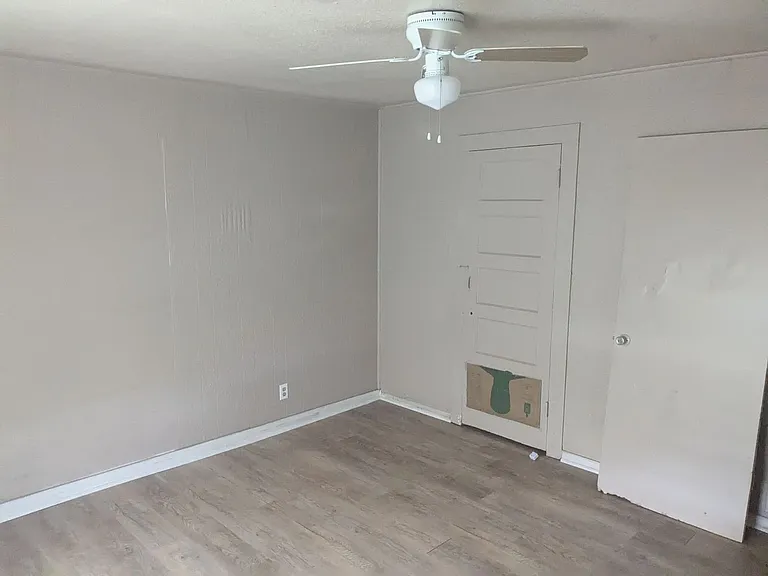 1812 E Young Ave — Photo 14