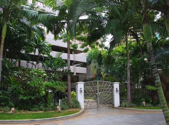 Secure gate entrance