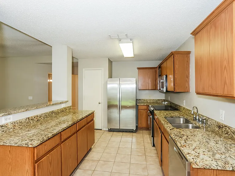 7005 Edmundson Dr — Photo 8