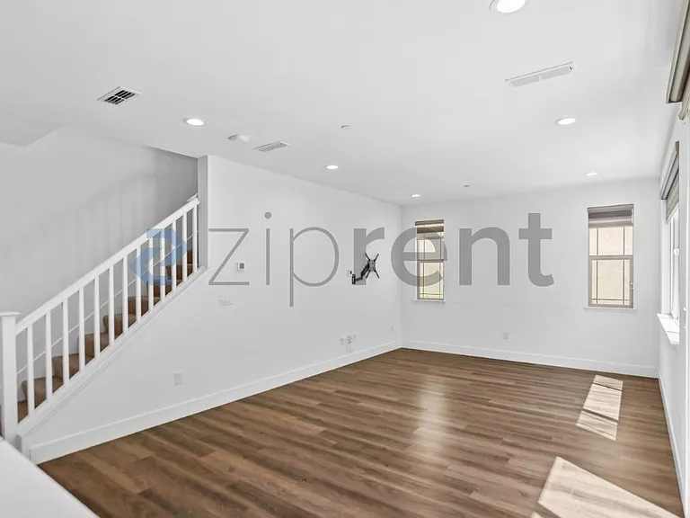 65 W Chianti Dr — Photo 5