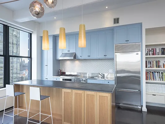 Sold by Sotheby's International Realty | media 27