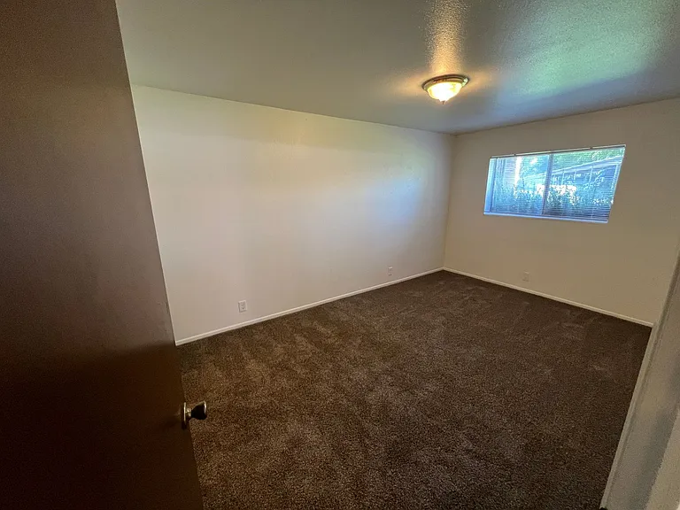 4689 S Brookwillow Cv #B — Photo 23