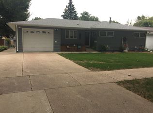 1734 Illinois Ave SW, Huron, SD 57350