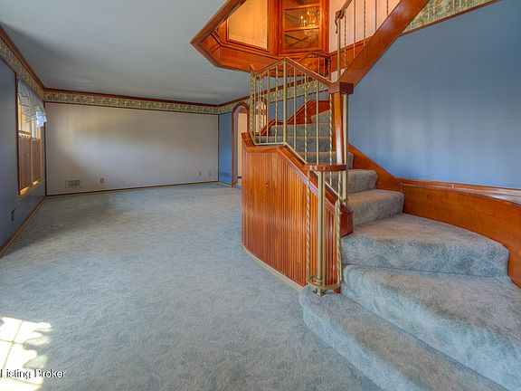 5th image of 203 Ridge Rd