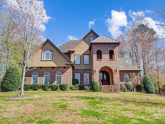 5th image of 6548 Robin Hollow Dr