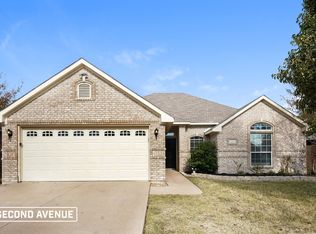 639 Brenna Rd, Waxahachie, TX 75165