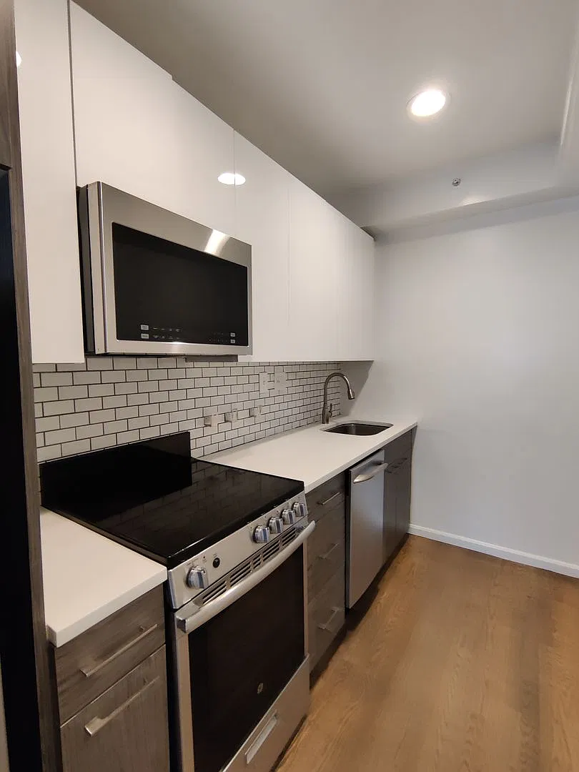 No Brokers Fee, No Security Deposit, In-Unit Washer and Dryer, Central Fenway Location, Stainless... — Photo 1