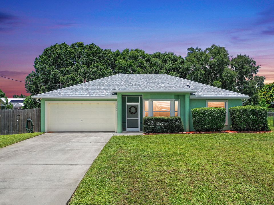 1st image of 1049 SW Sarto Lane