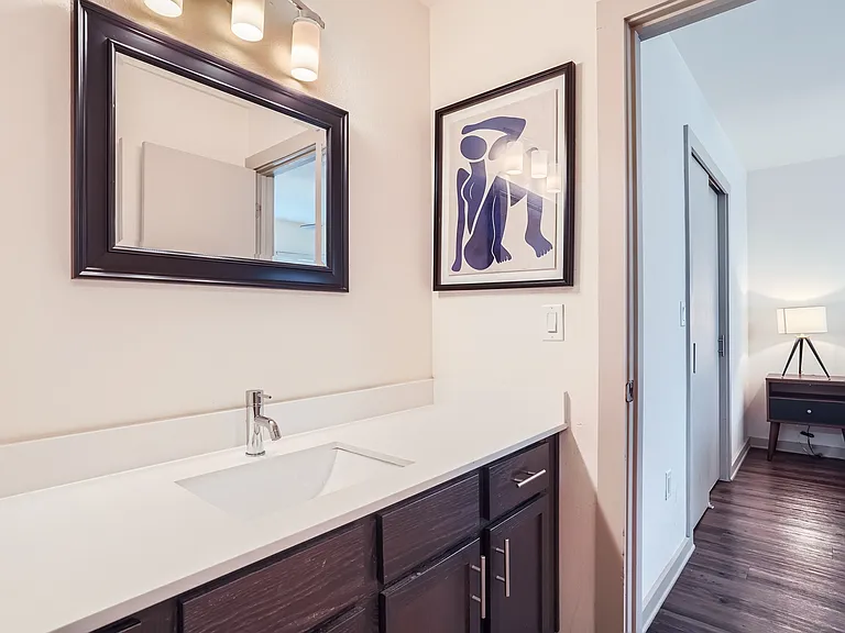 2806 Reagan St #104 — Photo 2