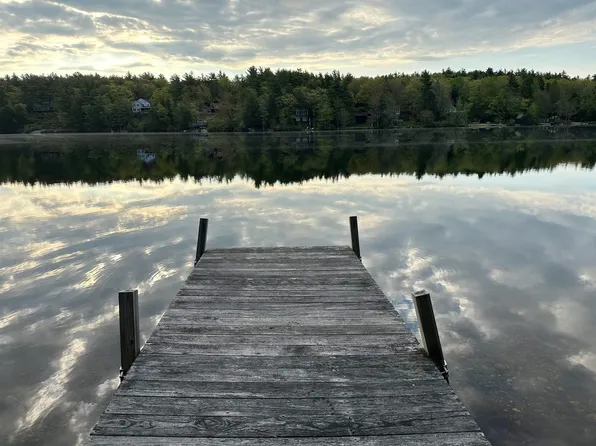 176 Upper Pratt Pond Road, New Ipswich, NH 03071