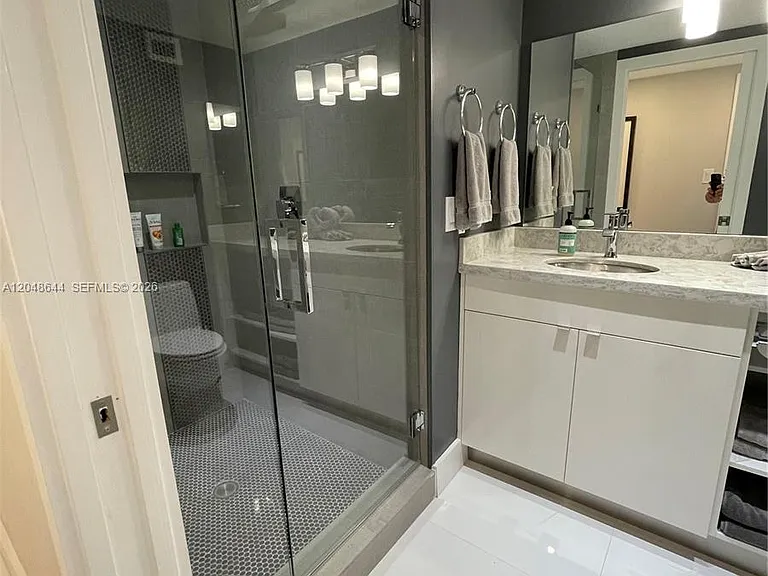 2500 Parkview Dr #1405 — Photo 23