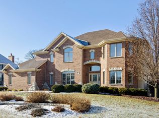 7245 Bannockburn Cir, Crystal Lake, IL 60014