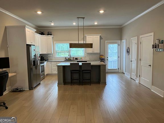 4th image of 2170 Railyard Ave