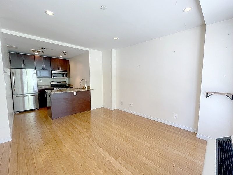 1st image of 499 Vanderbilt Ave APT 2A