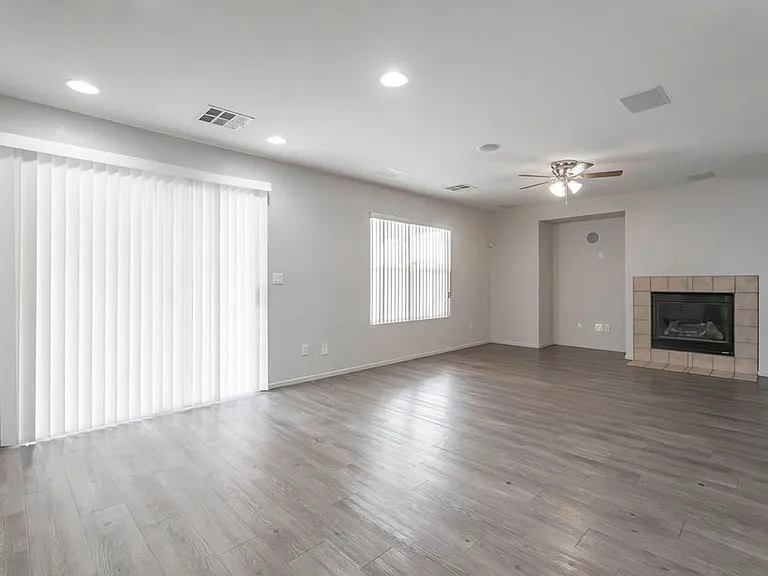 5531 Doubleday St — Photo 18