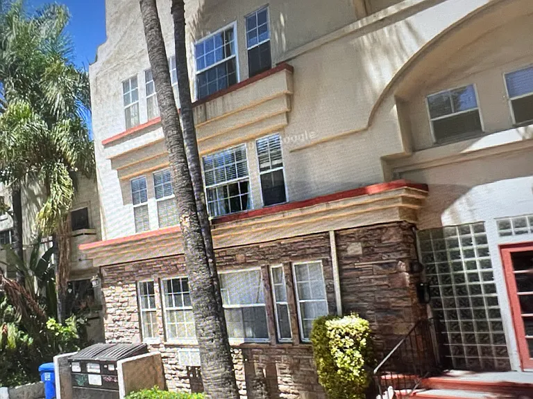 615 1/2 N Rossmore Ave #AB200 — Photo 1