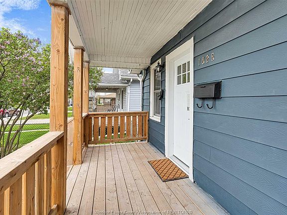 3rd image of 1025 McKay Ave