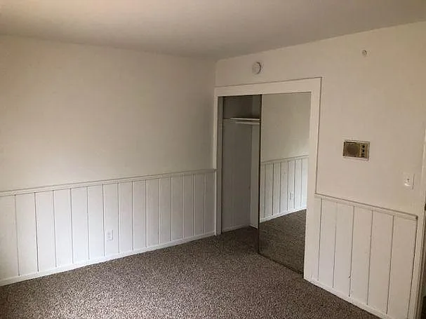 12826 Bloomfield Ave — Photo 5