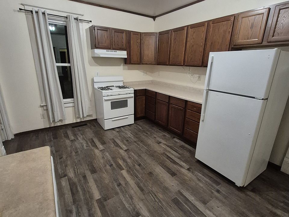 1st image of 4049 6th Ave