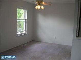 1711 Tracey St #A, Philadelphia, PA 19115