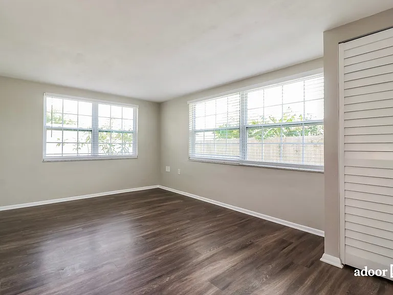 5226 Sparrow Dr — Photo 13