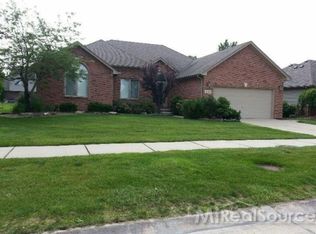 50396 Madison Dr, Macomb, MI 48044