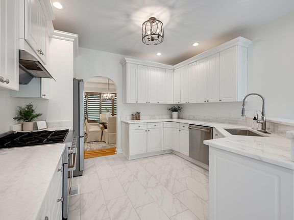 4th image of 6206 Dogwood Dr