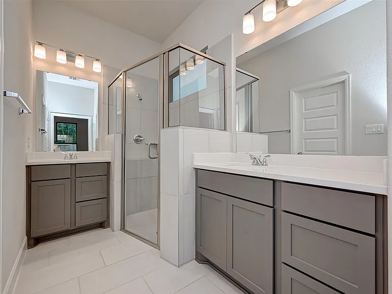 308 Mullins Ct — Photo 30