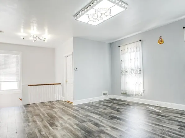 21 N Lenola Rd, Moorestown, NJ 08057