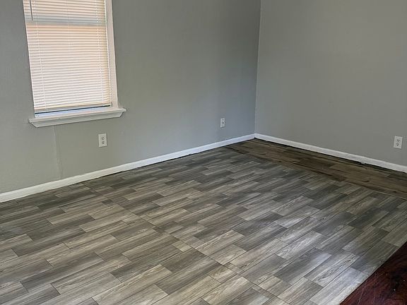 4th image of 1003 N 24th St