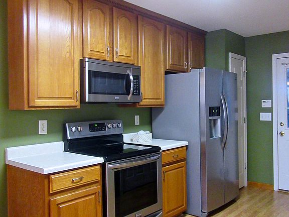 5th image of 194 Tyson Glen Dr