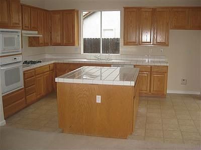 4th image of 2278 Carol Ann Dr