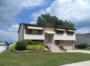7654 165th Pl, Tinley Park, IL