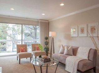 960 Shorepoint Ct APT 204, Alameda, CA 94501