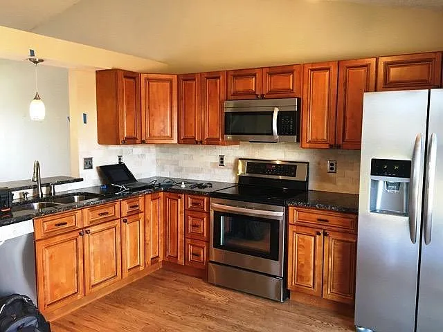 3 bed, 1368 sqft, $2,595 — Photo 4