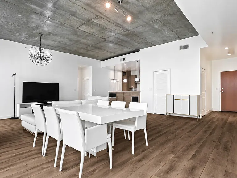5925 Almeda Rd #12904 — Photo 9