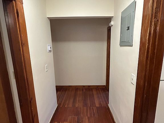2nd image of 35 Esmond St #3F