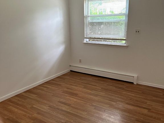 2nd image of 1879 Peck Ave Floor 1
