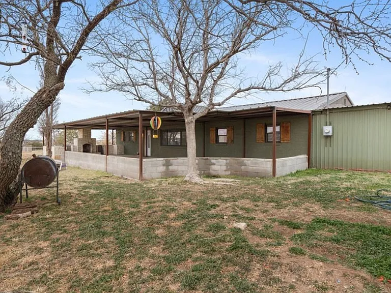 205 Driver Rd — Photo 3