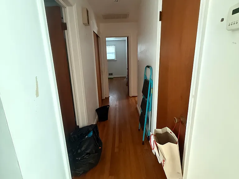 8015 Carlton St — Photo 15