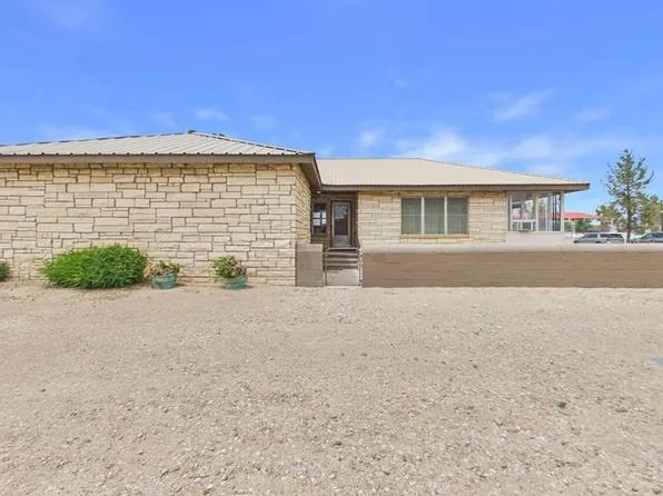 1201 W 8th St, Pecos, TX 79772