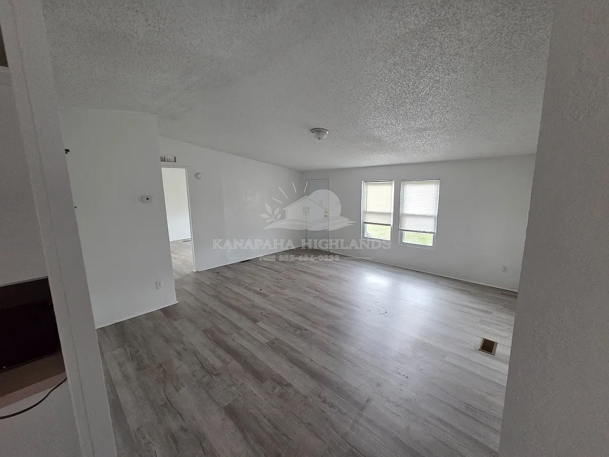 Building Photo - 9603 SW 84th Ave