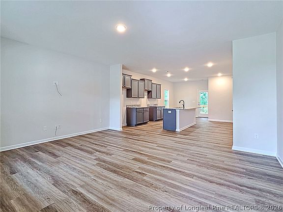 5th image of 309 Appaloosa Dr